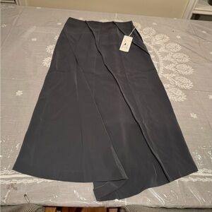 ❤️ NWT Daniella Bizzi Made in Italy Charcoal Midi Skirt